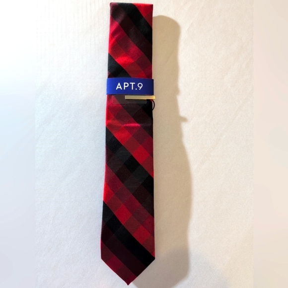 Apt. 9 - Red Plaid Men's Polyester Neck Tie - Picture 1 of 4